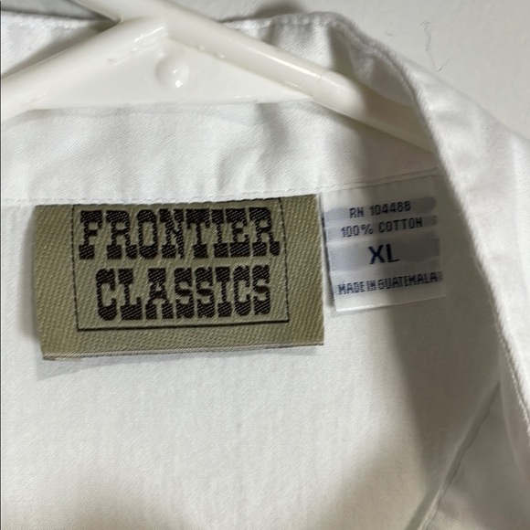 100% Cotton White 3/4 Puffy Sleeve Fitted Button Down Shirt - Picture 2 of 5